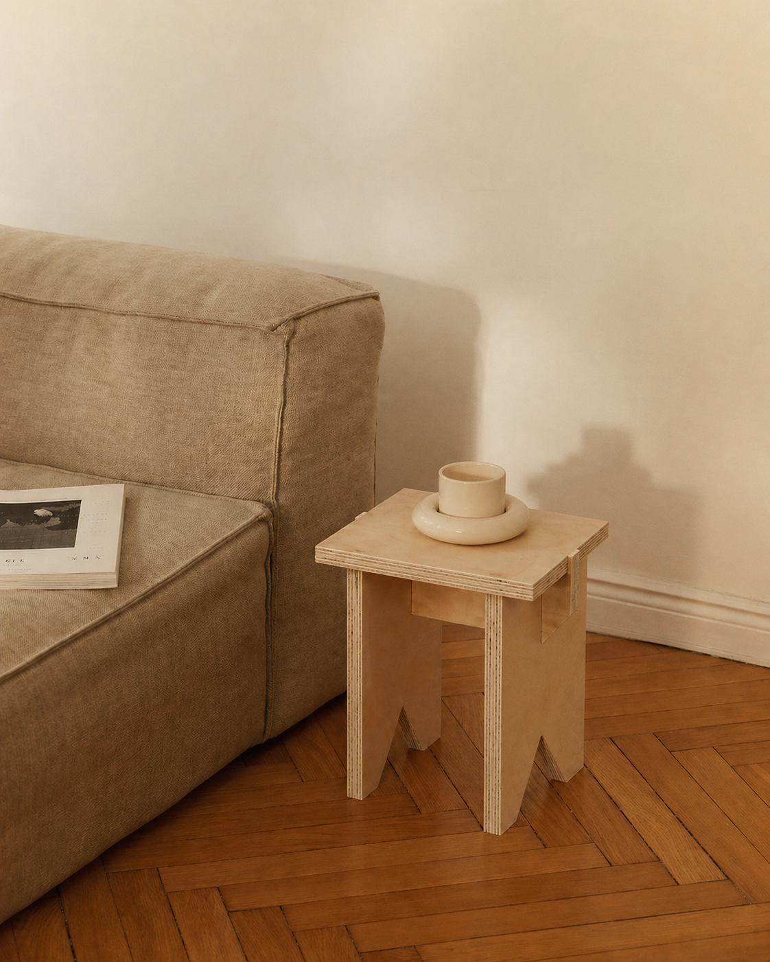 Taburete de Madera Japandi – Piso Minimalista Multifuncional - Línea 01